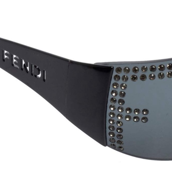 Fendi authentic Black Acetate FS315R
Crystal Embellished Rectangle
Sunglasses - Picture 5 of 11